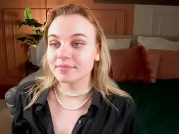 Chaturbate Adult Webcams of glow_margo