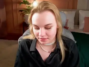 Chaturbate Live Sex of glow_margo