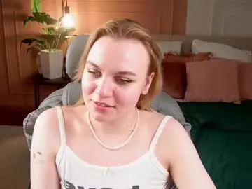 Chaturbate Free Live Porn of glow_margo