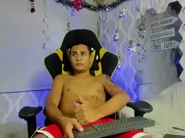 Chaturbate Adult Webcam of twink_davidx
