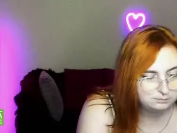 Chaturbate Nude Webcam of alicia_side_red