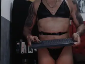 Chaturbate Free Porn Cam of lilith_dhorn1