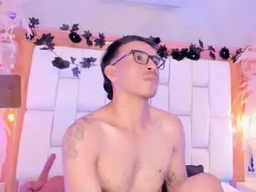 Chaturbate Live Porn of mr_aronnn_