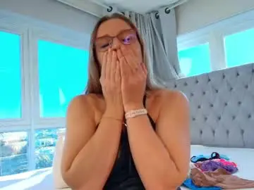 Chaturbate Live Sex Cam of milf_tea