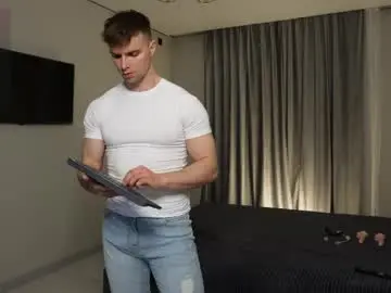 Chaturbate Sex Cam of nik_sharp