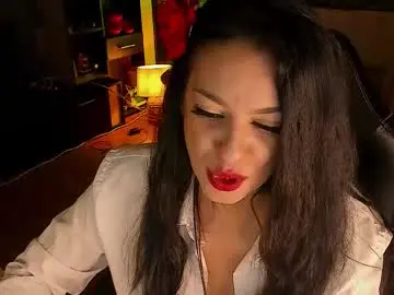 Chaturbate Live Sex Cam of xlaracroftx