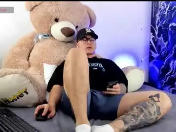 Chaturbate Free Porn Cam of boyc02_