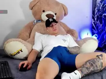 Chaturbate Sex Chat of boyc02_