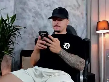 Chaturbate Live Sex of boyc02_