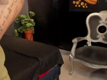 Chaturbate Live Sex Cam of johan_williams_07