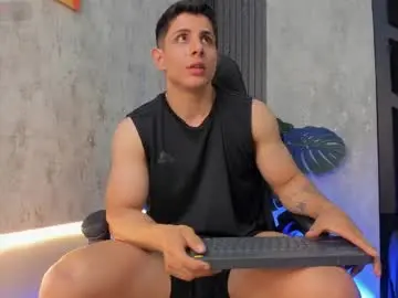 Chaturbate Watch Live Sex Cams of johan_williams_07