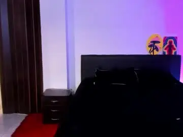 Chaturbate Live Sex Cam of tabitapurple