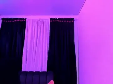 Chaturbate Live Sex Cam of tabitapurple