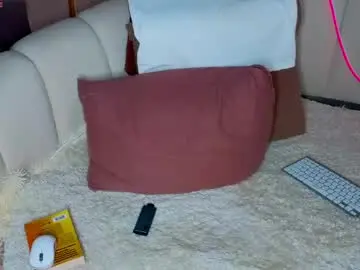 Chaturbate Live Porn of emilytrays