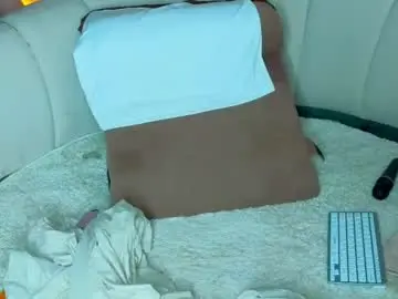 Chaturbate Best live sex cam show of emilytrays
