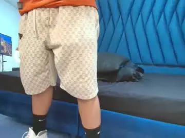 Chaturbate Best live sex cam show of kiing_magic