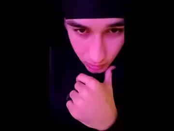 Chaturbate Watch Live Sex Cams of playboyyy236