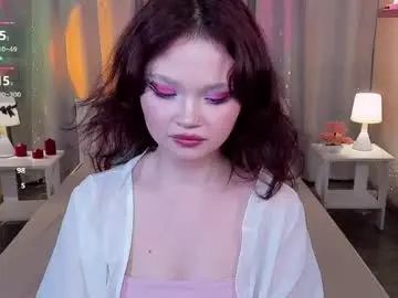 Chaturbate Live Sex Cam of emilychaves