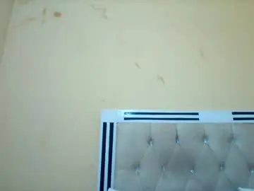 Chaturbate Live Sex of smartqueen1