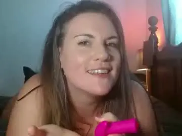 Chaturbate Watch Live Sex Cams of curvymaskedbabe