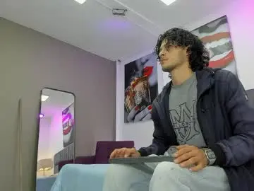 Chaturbate Sex Chat of damian_vadim