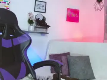 Chaturbate Free Live Porn of emmi_cam