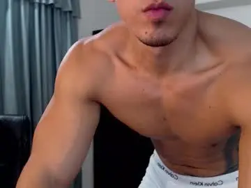 Chaturbate Sex Cam of frank_heaven_shore