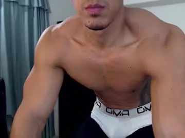 Chaturbate Live Sex Cam of frank_heaven_shore