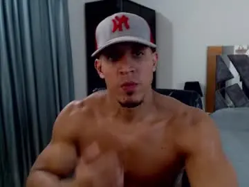 Chaturbate Live Sex Cam of frank_heaven_shore