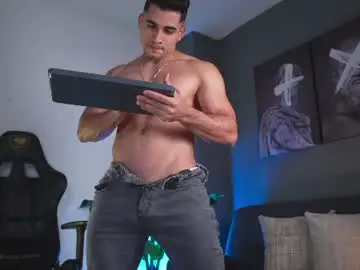 Chaturbate Adult Webcam of kevin_montoya1