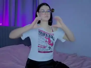 Chaturbate Best live sex cam show of linna4kiss