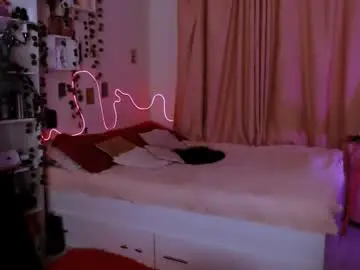 Chaturbate Sex Cam of meow_on_da_cam