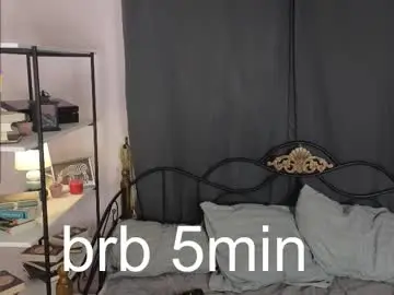 Chaturbate Live Sex Cam of stormi_henna