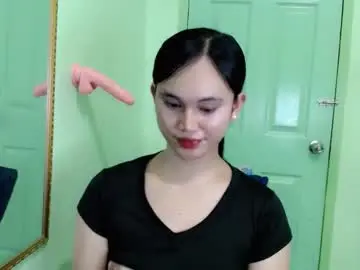 Chaturbate Free Porn Cam of ursweet_athisa18