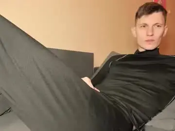 Chaturbate Adult Webcam of kevin_hornyyy