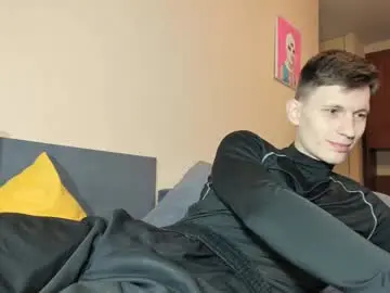 Chaturbate Live Sex of kevin_hornyyy