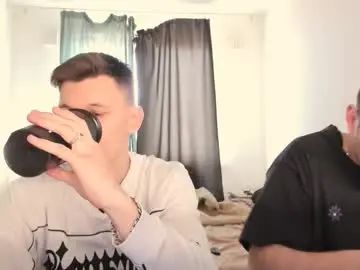 Chaturbate Live Porn of kevin_hornyyy