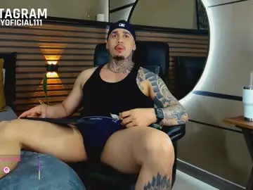 Chaturbate Watch Live Sex Cams of martin_colby05