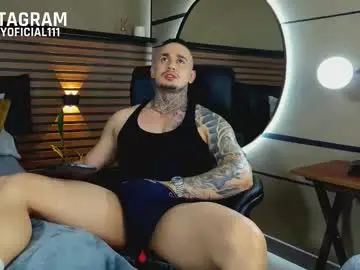 Chaturbate Live Sex Cam of martin_colby05