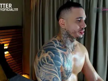 Chaturbate Sex Cam of martin_colby05