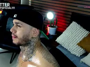 Chaturbate Live Sex Cam of martin_colby05