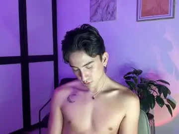 Chaturbate Sex Cam of sweettaaron
