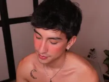 Chaturbate Sex Cam of sweettaaron