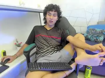 Chaturbate Live Porn of zoro_v