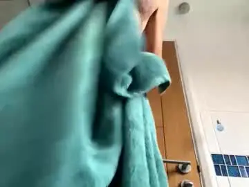 Chaturbate Best live sex cam show of charlieg123