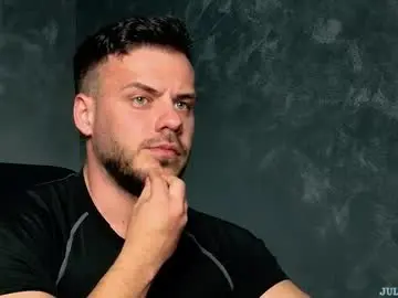 Chaturbate Live Porn of juliusmasters