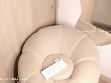 Chaturbate Free Live Porn of miss_melanie18