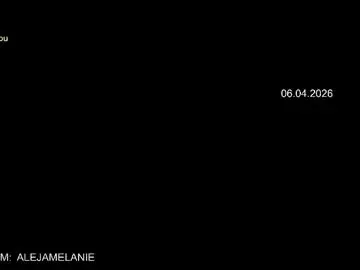 Chaturbate Live Sex Cam of miss_melanie18