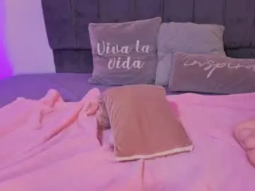 Chaturbate Live Sex Cam of pretty_johnson_