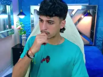 Chaturbate Sex Chat of alan_del_reyy